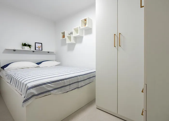 Tonka Lejlighed Ston